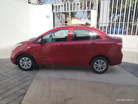 Hyundai Grand i10 Sedan GLS usado (2020) color Rojo precio $190,000