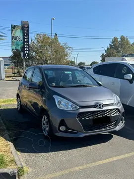 Hyundai Grand i10 1.2L GLS usado (2018) color Gris Oscuro precio $6.100.000