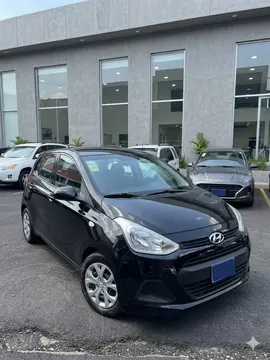 Hyundai Grand i10 GLS Aut usado (2017) color Negro precio ₡5 700 000