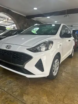Hyundai Grand i10 GLS Aut usado (2021) color Blanco precio $210,000