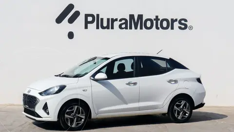 Hyundai Grand i10 GLS Aut usado (2022) color Blanco financiado en mensualidades(enganche $54,780 mensualidades desde $4,667)