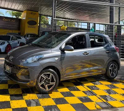Hyundai Grand i10 GL Mid usado (2025) color Gris precio $265,000