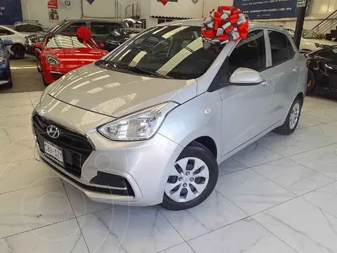 Hyundai Grand i10 GL MID Aut usado (2019) color Plata financiado en mensualidades(enganche $55,862 mensualidades desde $4,601)