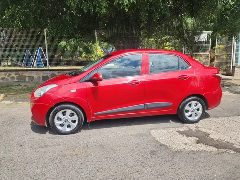 Hyundai Grand i10 GLS Aut usado (2018) color Rojo precio $160,500