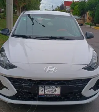 Hyundai Grand i10 GL Mid usado (2024) color Blanco precio $215,000