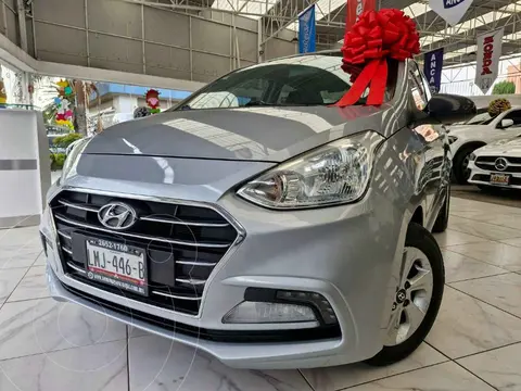 Hyundai Grand i10 GLS usado (2019) color Plata financiado en mensualidades(enganche $56,408 mensualidades desde $4,646)