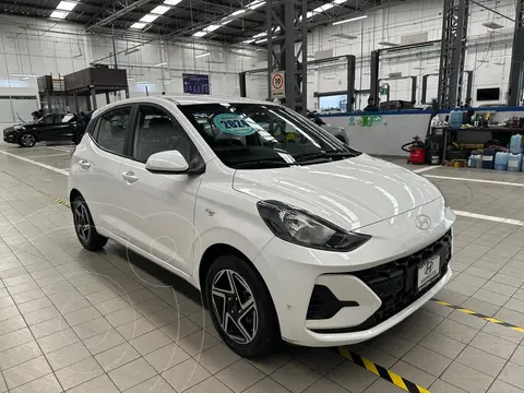 Hyundai Grand i10 GL Mid usado (2024) color Blanco financiado en mensualidades(enganche $102,410 mensualidades desde $4,309)