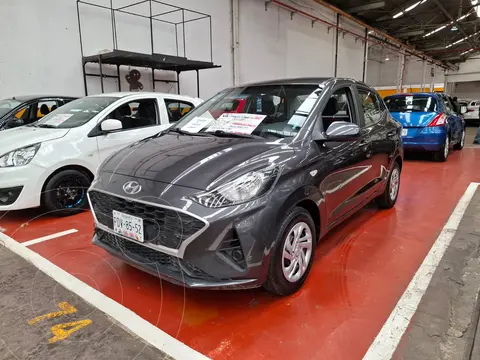 Hyundai Grand i10 GLS Aut usado (2022) color Gris financiado en mensualidades(enganche $65,500 mensualidades desde $5,250)