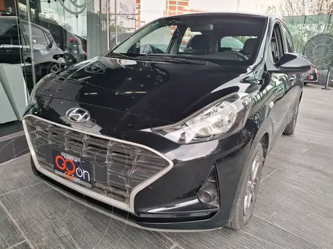 Hyundai Grand i10 MID Aut usado (2021) color Negro precio $165,000