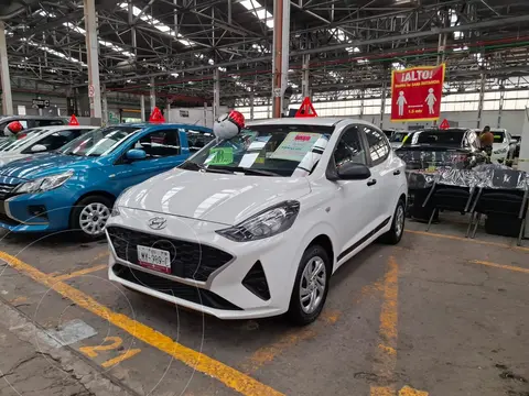 Hyundai Grand i10 GL usado (2023) color Blanco financiado en mensualidades(enganche $54,000 mensualidades desde $4,800)
