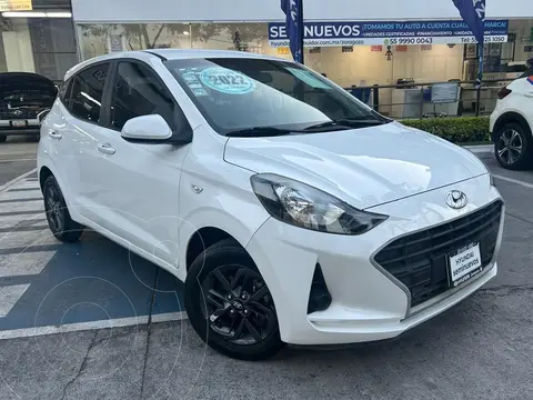 Hyundai Grand i10 MID usado (2022) color Blanco financiado en mensualidades(enganche $87,362 mensualidades desde $3,676)