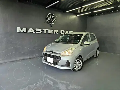 Hyundai Grand i10 GL MID Aut usado (2020) color plateado precio $208,000
