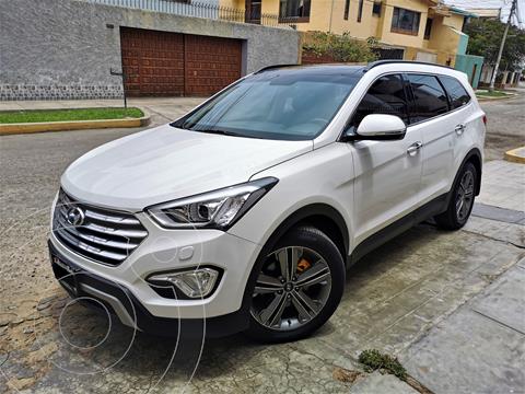 Hyundai Grand Santa Fe GLS Deluxe Aut usado (2016) color Blanco Crema precio u$s29,000