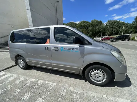 Hyundai H-1 Minibus GL 2.5 Diesel 12P Ac usado (2017) color Gris precio $16.990.000