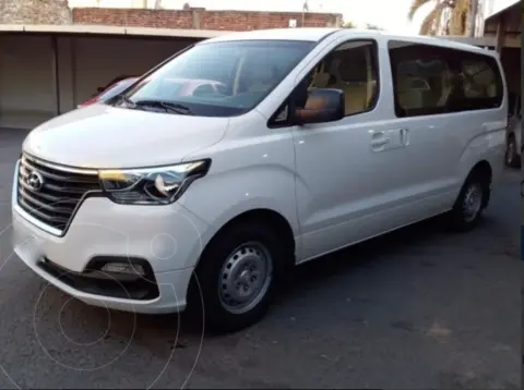 Hyundai H-1 Minibus 2.5L CRDi 12Pas usado (2021) color Bronce precio $16.000.000