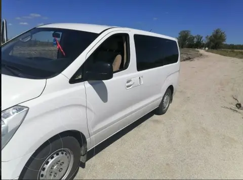 foto Hyundai H-1 panel 2.4 L M/T usado (2018) color Blanco precio u$s13.200