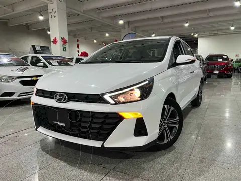 Hyundai HB20 GLS Aut usado (2023) color Blanco financiado en mensualidades(enganche $94,012 mensualidades desde $7,192)