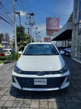 Hyundai HB20 GL Mid Aut usado (2024) color Blanco precio $320,000