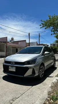 Hyundai HB20 GLS Aut usado (2024) color Plata precio $290,000