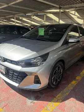 Hyundai HB20 GL Mid Aut usado (2023) color Gris precio $289,000