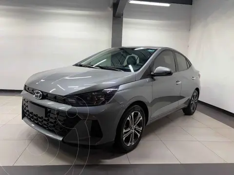 Hyundai HB20 GL Mid Aut usado (2024) color Plata precio $324,900