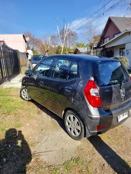 Hyundai i10 1.1 GLS usado (2012) color Gris Oscuro precio $3.900.000