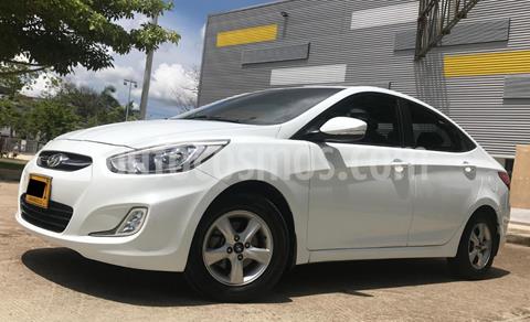 foto Hyundai i25 1.6 usado (2016) color Blanco Cristal precio $35.900.000