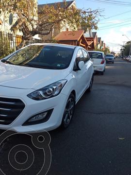 foto Hyundai i30 1.6L GLS usado (2016) color Blanco precio $9.500.000