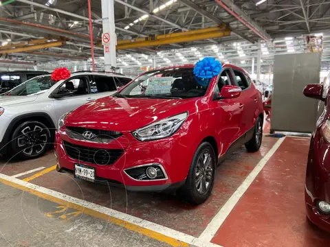 Hyundai ix 35 GLS usado (2015) color Rojo financiado en mensualidades(enganche $68,000 mensualidades desde $5,800)