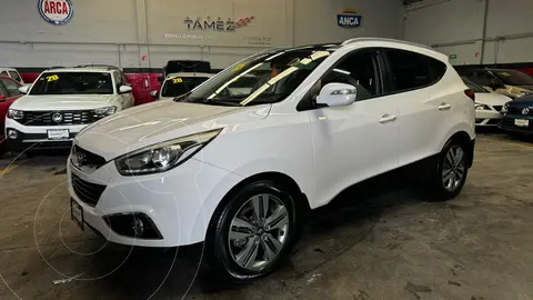 Hyundai ix 35 GLS Premium Aut usado (2015) color Blanco precio $205,000