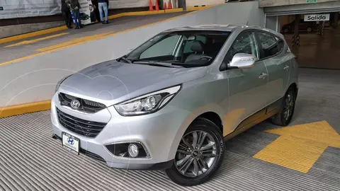 Hyundai ix 35 GLS Premium Aut usado (2015) color Plata financiado en mensualidades(enganche $80,970)