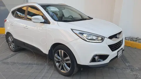 Hyundai ix 35 Limited Aut usado (2015) color Blanco precio $250,000