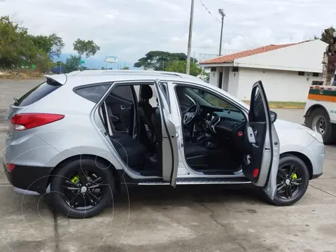 Hyundai ix35 Theta II 2.0L 4x2 usado (2013) color Gris precio $52.500.000