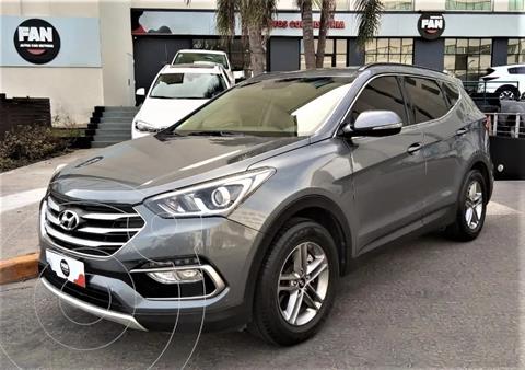 foto Hyundai Santa Fe 2.4 Seguridad 7as 6at 2wd usado (2017) color Gris precio u$s32.500