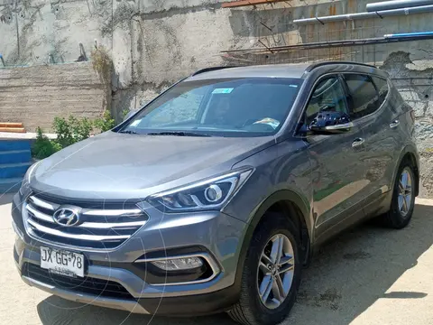 Hyundai Santa Fe 2.4 GLS 4x2 Full usado (2018) color Gris precio $14.500.000