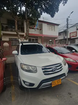 Hyundai Santa Fe 2.4 4x4 7 Pas. usado (2012) color Blanco precio $50.000.000