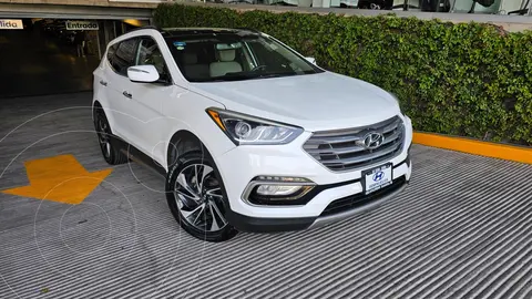 Hyundai Santa Fe Sport 2.0L usado (2017) color Blanco precio $369,900