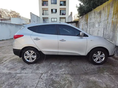 Hyundai Tucson 4x2 2.0 usado (2012) color Gris Claro precio u$s15.000