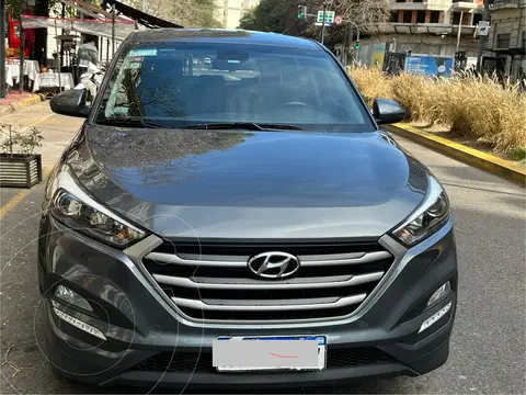 Hyundai Tucson 4x2 2.0 Style Aut usado (2018) color Gris precio u$s27.900