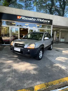Hyundai Tucson TUCSON 2.0 4X4 TD usado (2006) color Gris precio u$s6.500