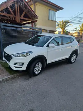 Hyundai Tucson  2.0L Plus Aut usado (2020) color Blanco precio $14.300.000