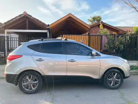 Hyundai Tucson  2.0 GL CRDi 4x2 usado (2016) color Gris precio $9.490.000