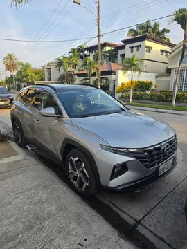 Hyundai Tucson 4x2 Ac Aut usado (2024) color Plata precio u$s31.000