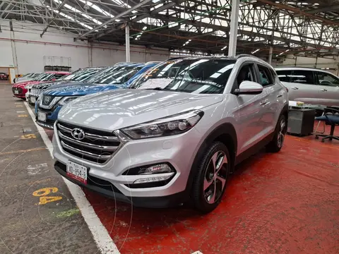 Hyundai Tucson Limited Tech usado (2016) color Plata financiado en mensualidades(enganche $89,000 mensualidades desde $6,740)
