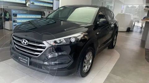 Hyundai Tucson GLS usado (2017) color Negro precio $240,000