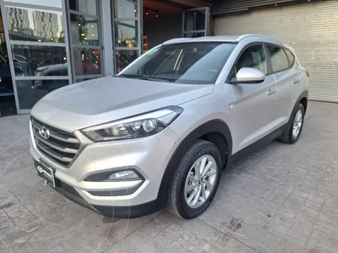 Hyundai Tucson GLS Premium usado (2018) color Plata precio $285,000