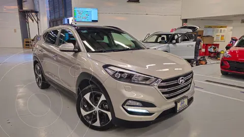 Hyundai Tucson Limited Tech usado (2018) color caf precio $315,900