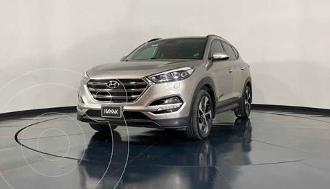 Hyundai Tucson Version usado (2017) color Gris precio $366,999