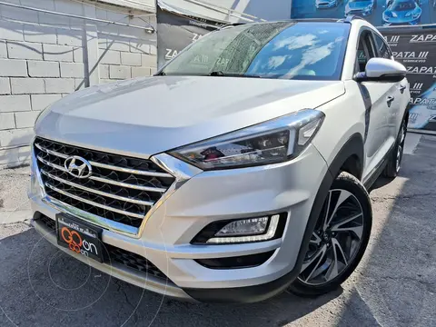 Hyundai Tucson Limited Tech usado (2020) color plateado financiado en mensualidades(enganche $108,455 mensualidades desde $8,293)