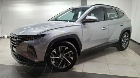Hyundai Tucson GLS Premium usado (2023) color Plata financiado en mensualidades(enganche $103,400 mensualidades desde $10,200)